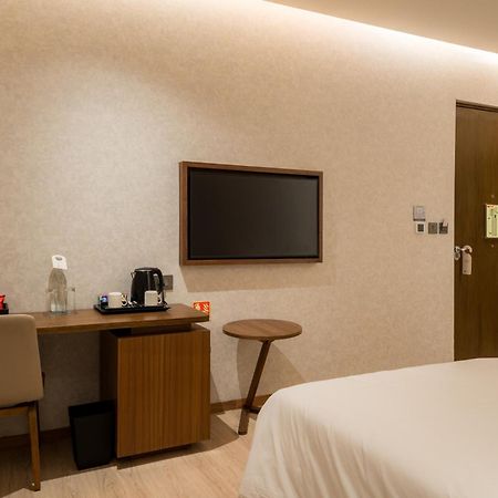 080 Transit Hotel, T2 Turuvekere Eksteriør bilde